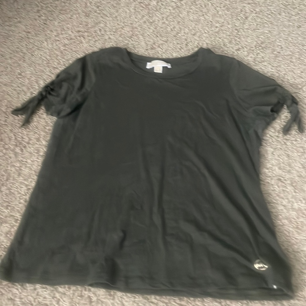 Women’s Michael Kors short sleeve shirt with ties on sleeves.